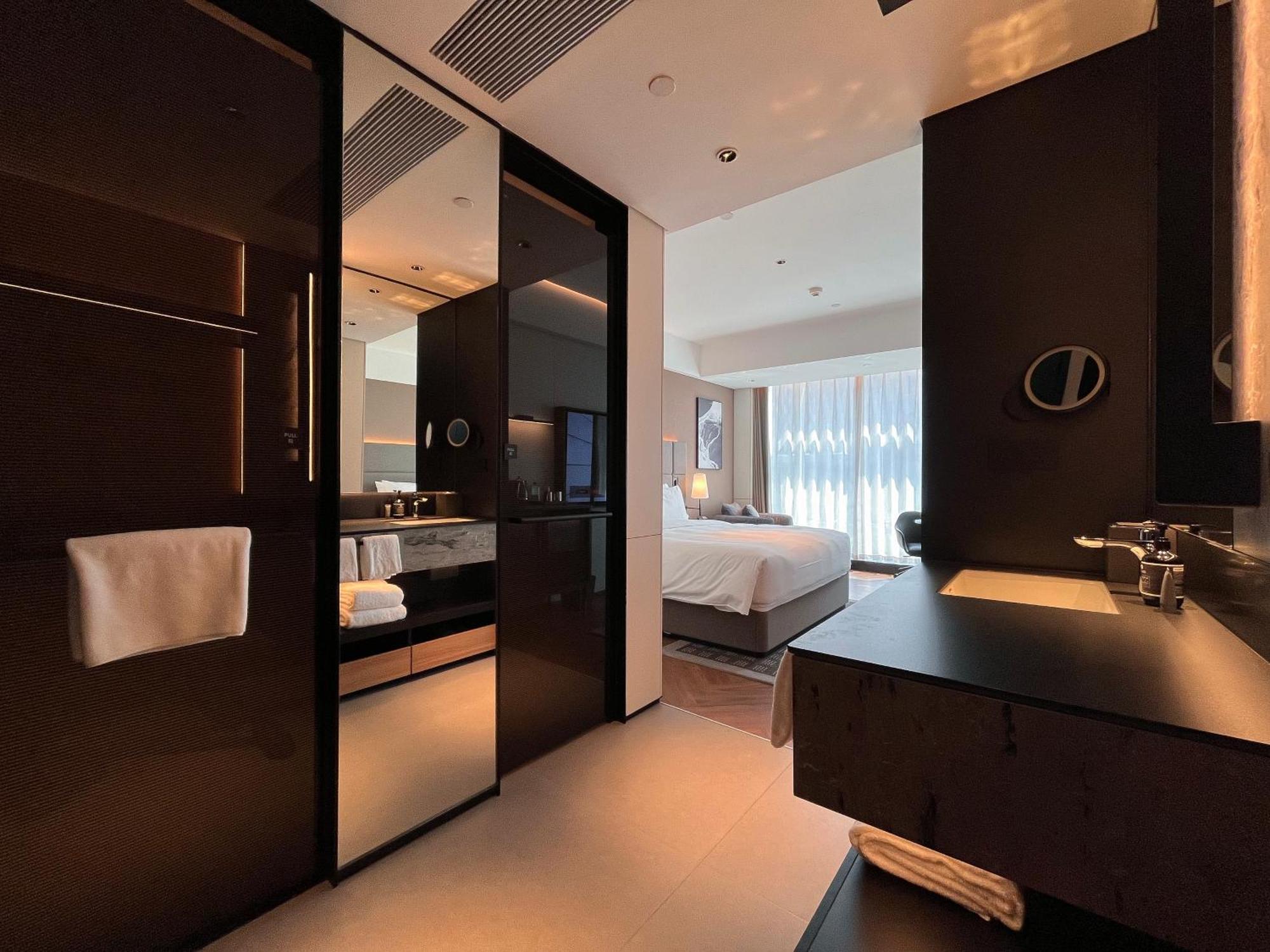 Intercity Hotel Guangzhou South Railway Station - Free Minibar Including Erdinger Weissbier Ngoại thất bức ảnh