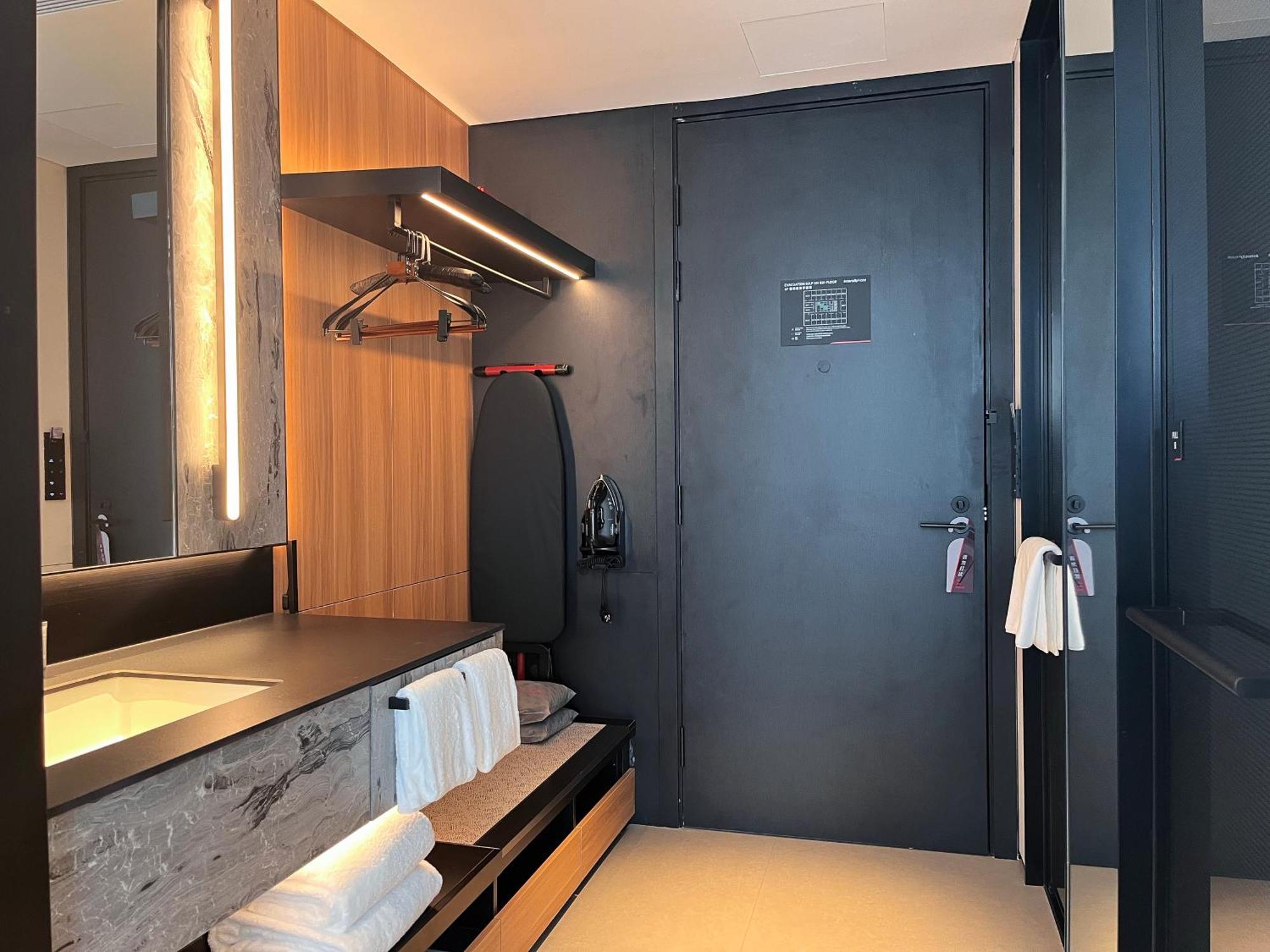 Intercity Hotel Guangzhou South Railway Station - Free Minibar Including Erdinger Weissbier Ngoại thất bức ảnh