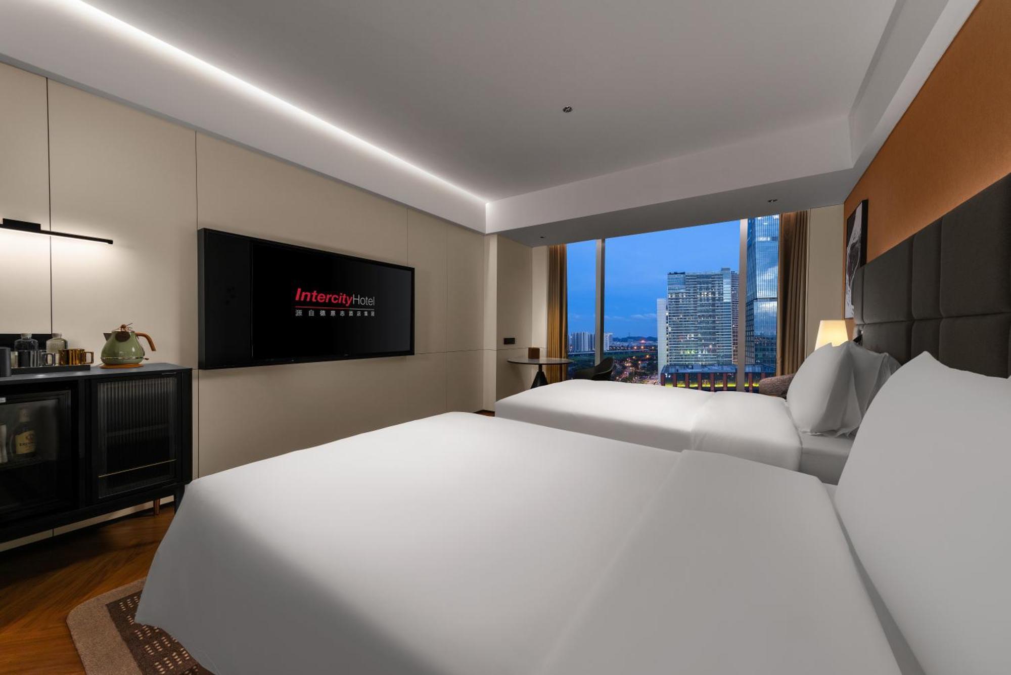 Intercity Hotel Guangzhou South Railway Station - Free Minibar Including Erdinger Weissbier Ngoại thất bức ảnh